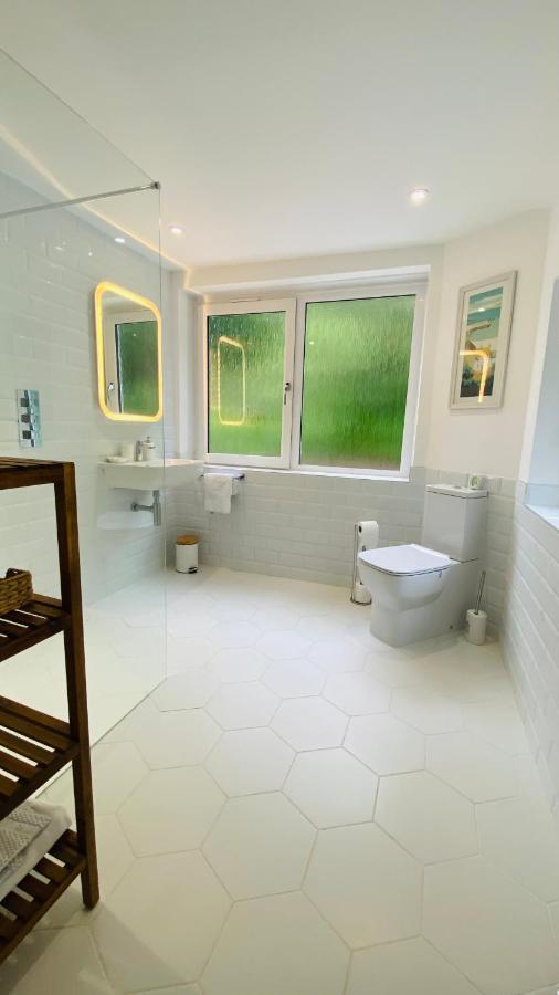 Gordy Hall -Sea Facing Welsh Cottage With Stunning Views Pendine Exterior photo