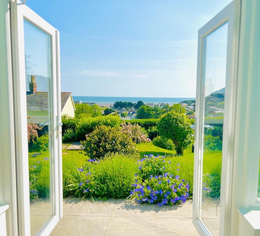 Gordy Hall -Sea Facing Welsh Cottage With Stunning Views Pendine Exterior photo