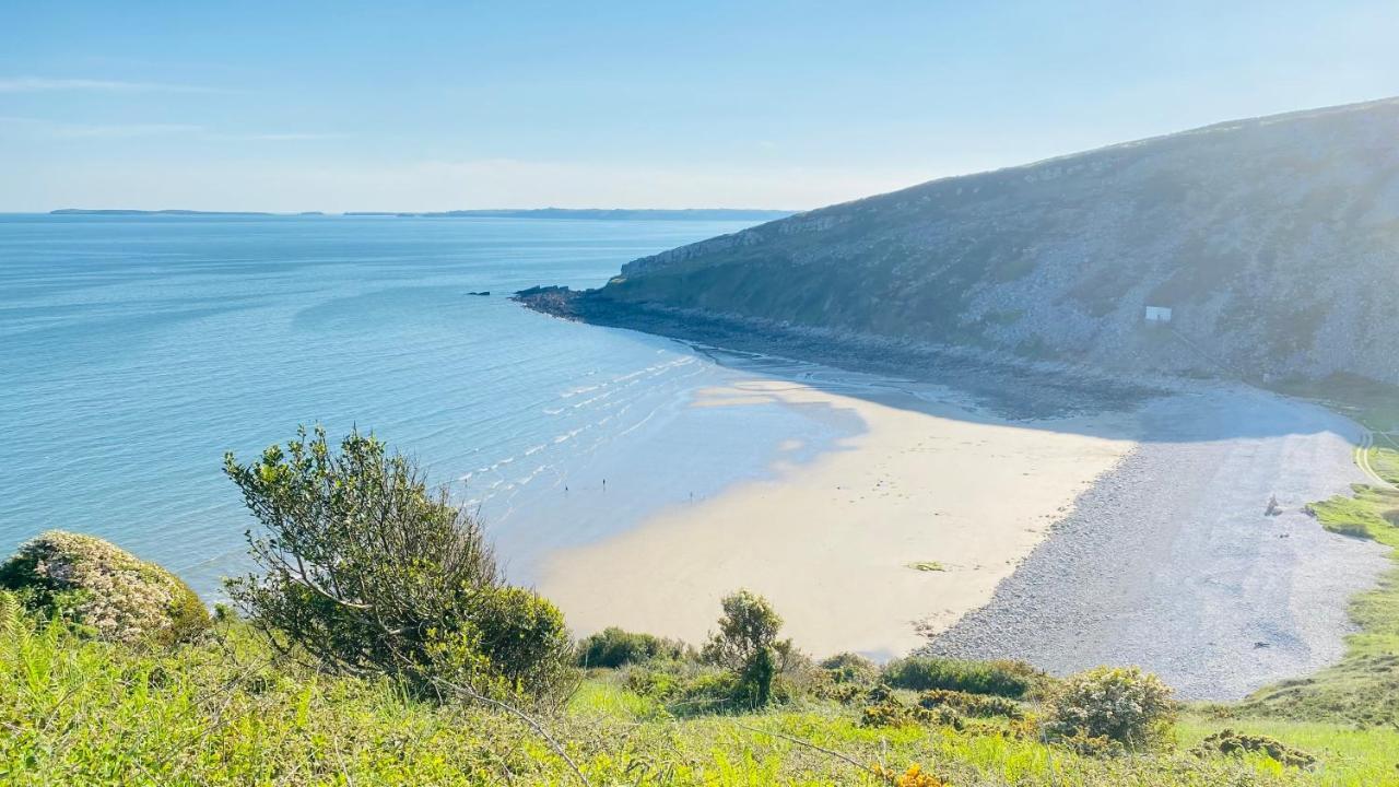 Gordy Hall -Sea Facing Welsh Cottage With Stunning Views Pendine Exterior photo