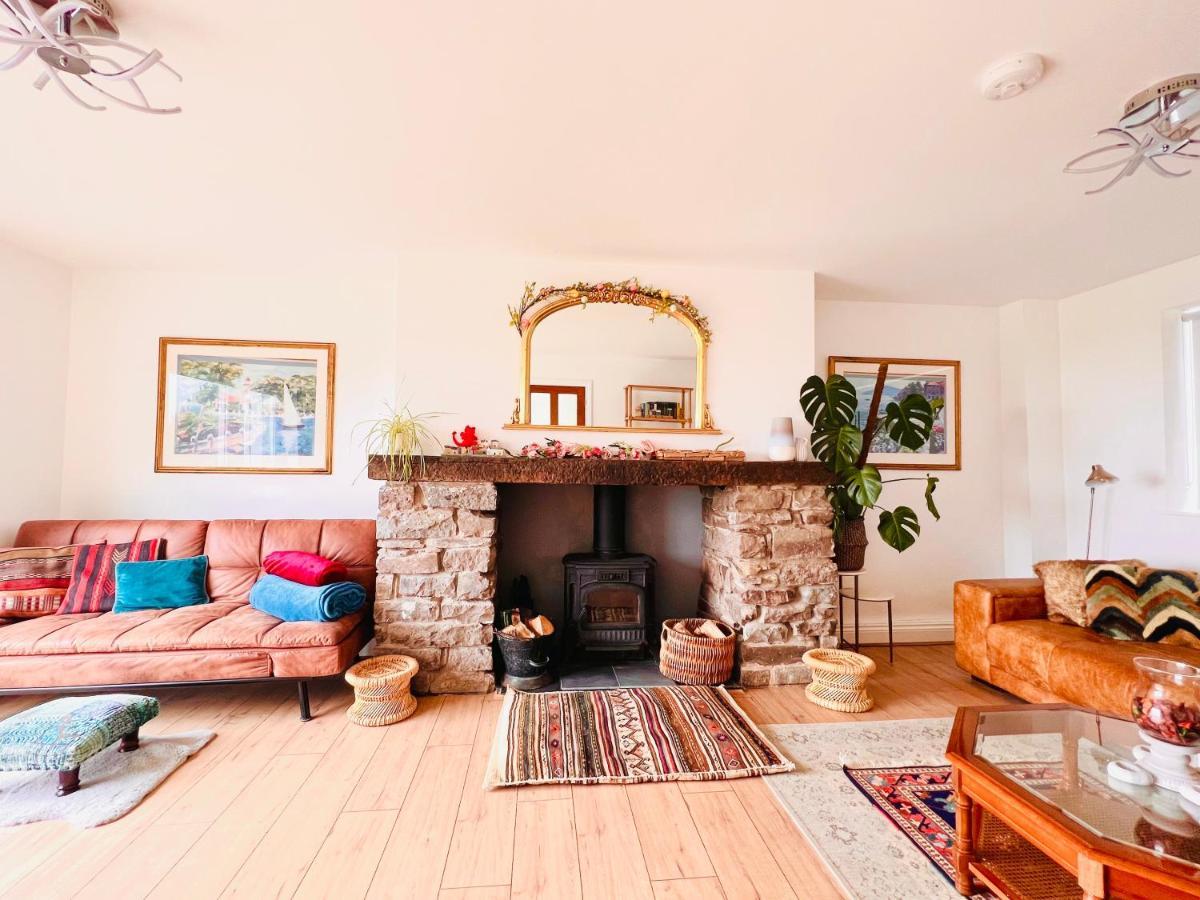Gordy Hall -Sea Facing Welsh Cottage With Stunning Views Pendine Exterior photo