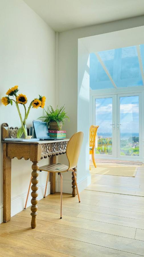 Gordy Hall -Sea Facing Welsh Cottage With Stunning Views Pendine Exterior photo
