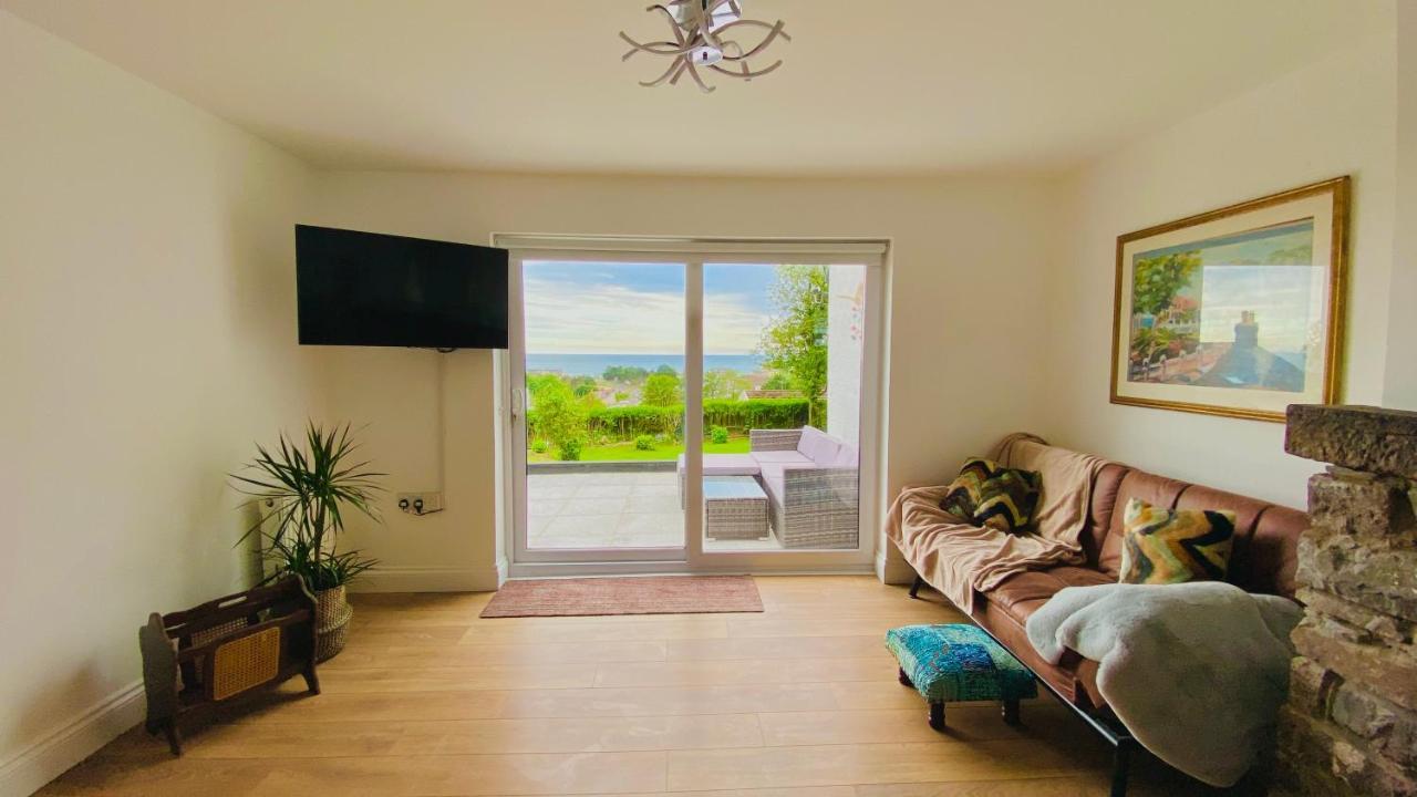 Gordy Hall -Sea Facing Welsh Cottage With Stunning Views Pendine Exterior photo